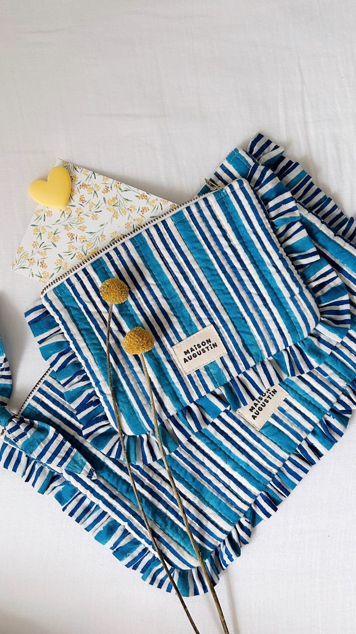 Piccola borsa a righe blu