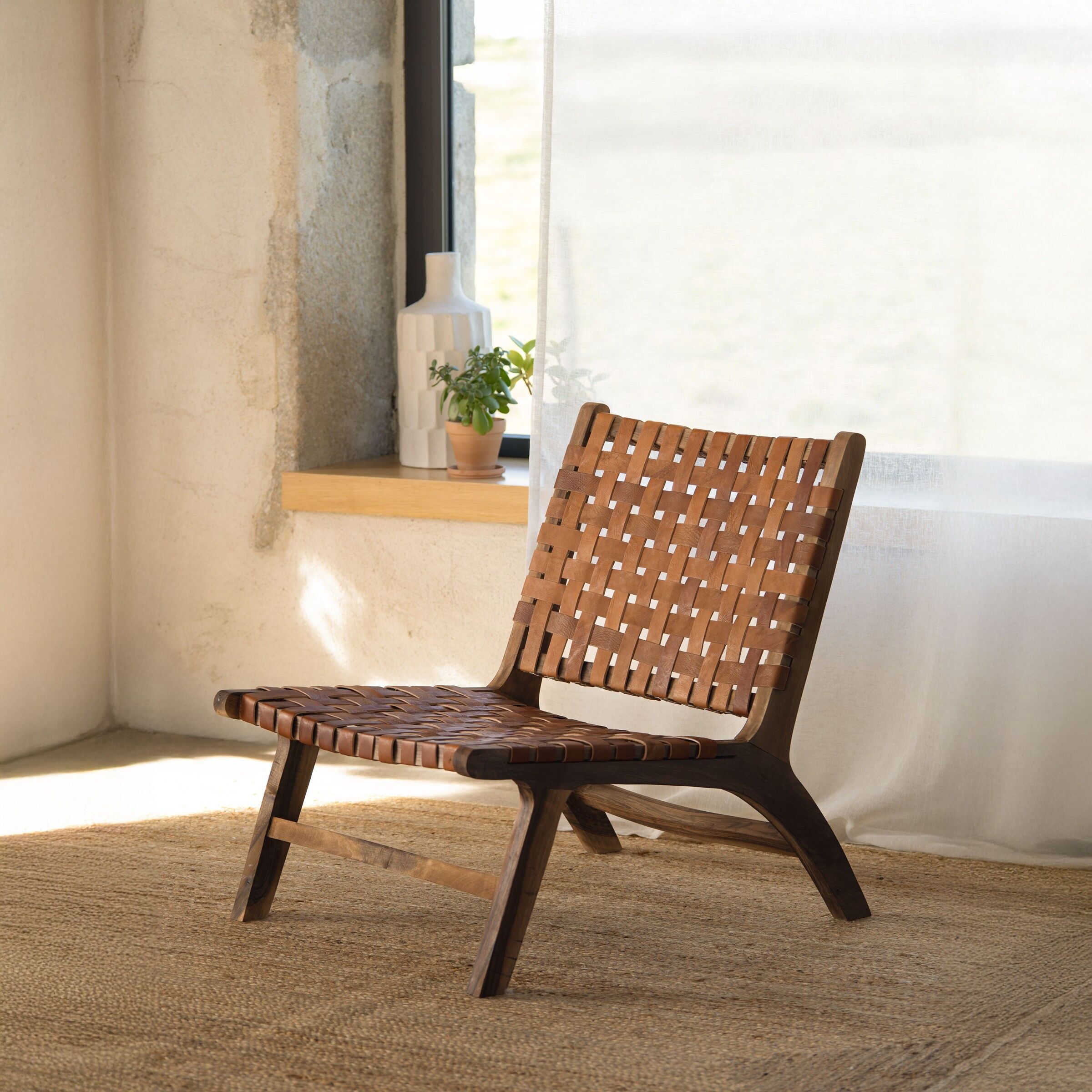 Loungesessel aus Walnuss und Leder