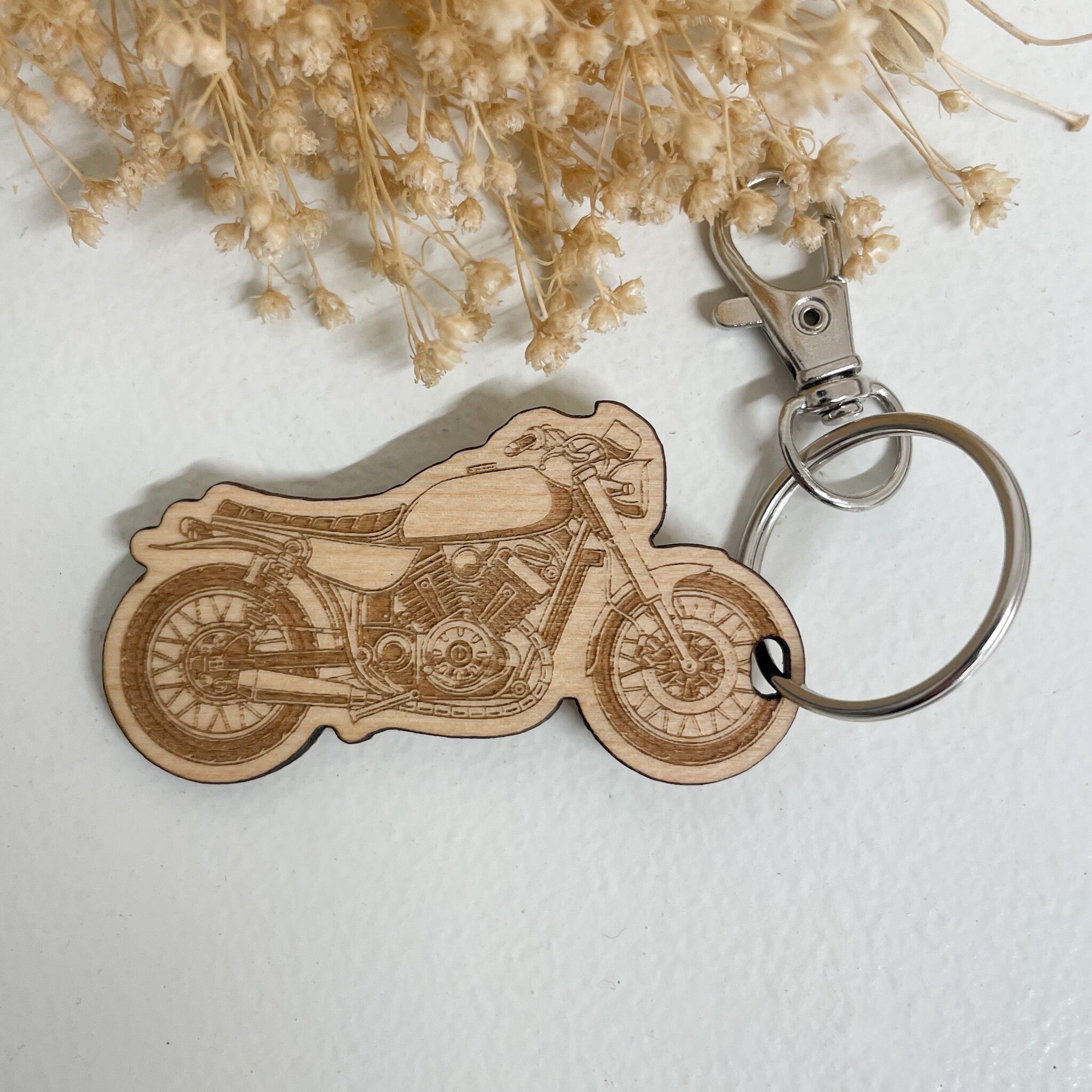 Customizable wooden old-style cruiser motorcycle keychain