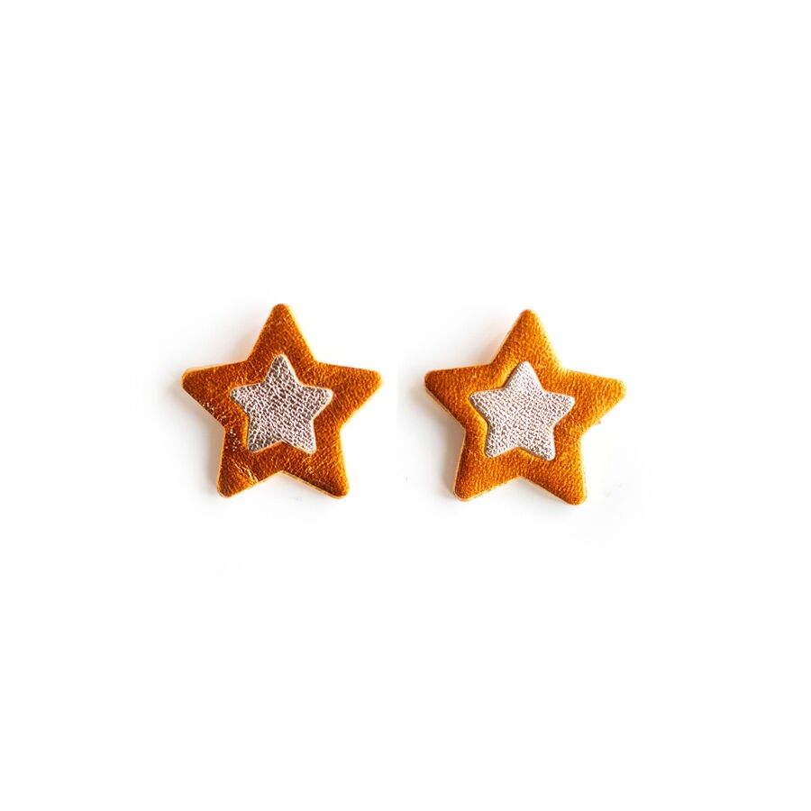 Orecchini a bottone a forma di stella in pelle arancione metallizzata e platino