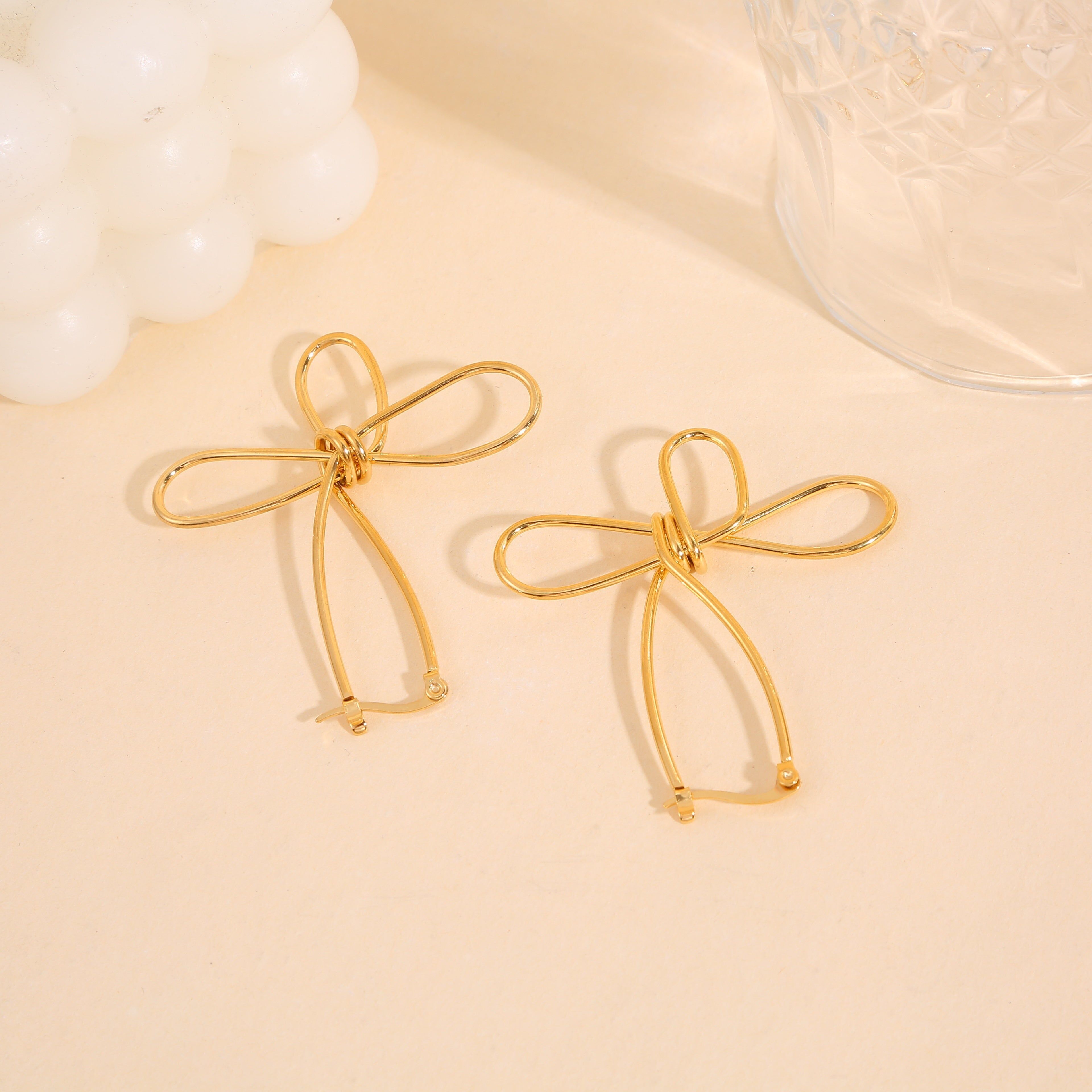 Orecchini a cerchio originali Knot in oro