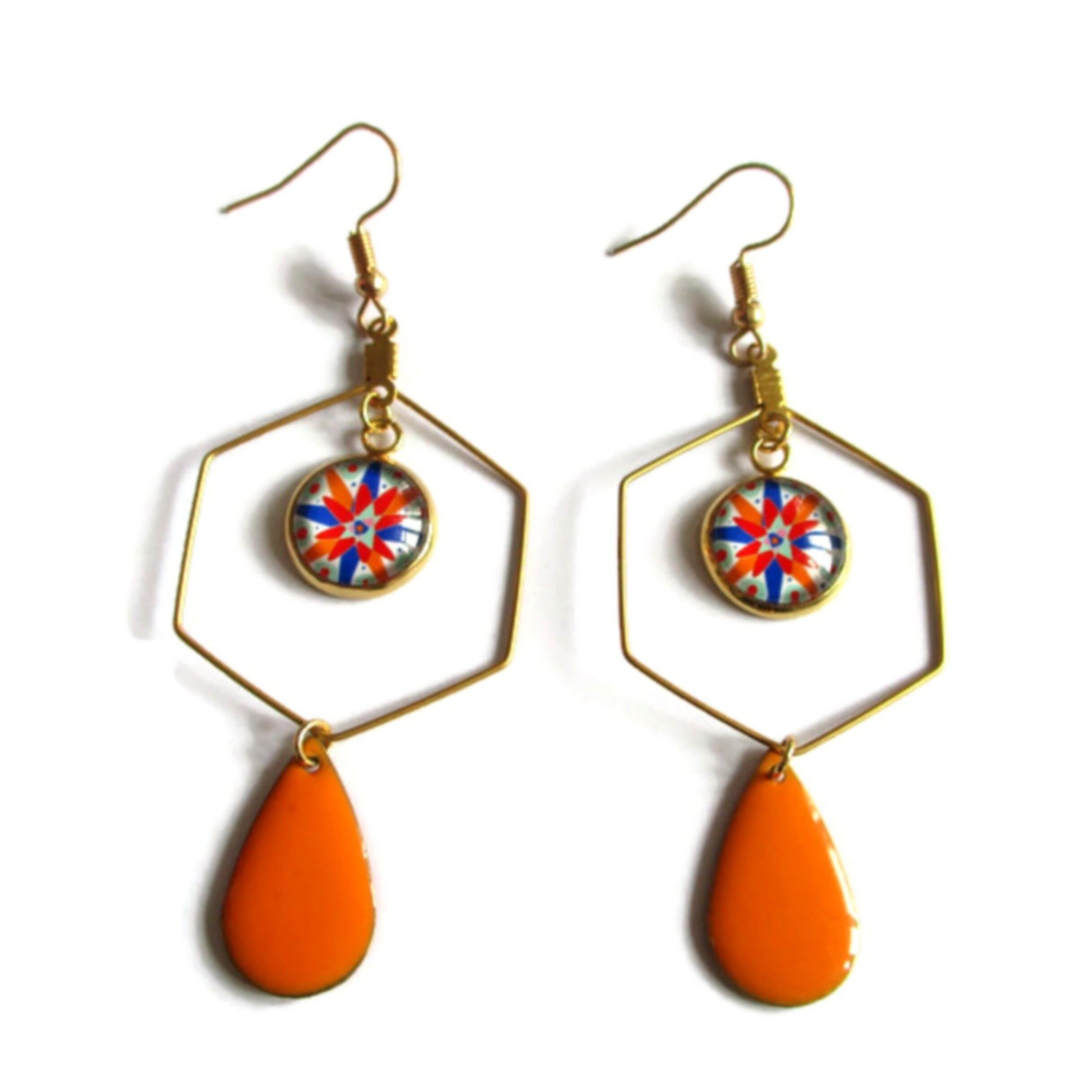 Boucles d'oreilles hexagones motif géométrique coloré émail orange ou bleu, finition dorée ou argentée