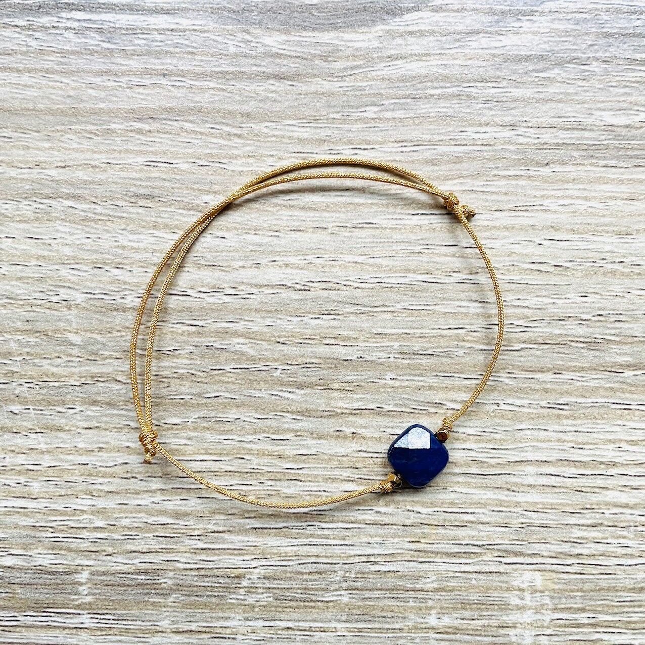 Carrie Lapislazuli-Gold-Gleitgliederarmband
