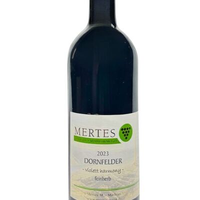 2023 Dornfelder & Merlot vino tinto semiseco Mosel