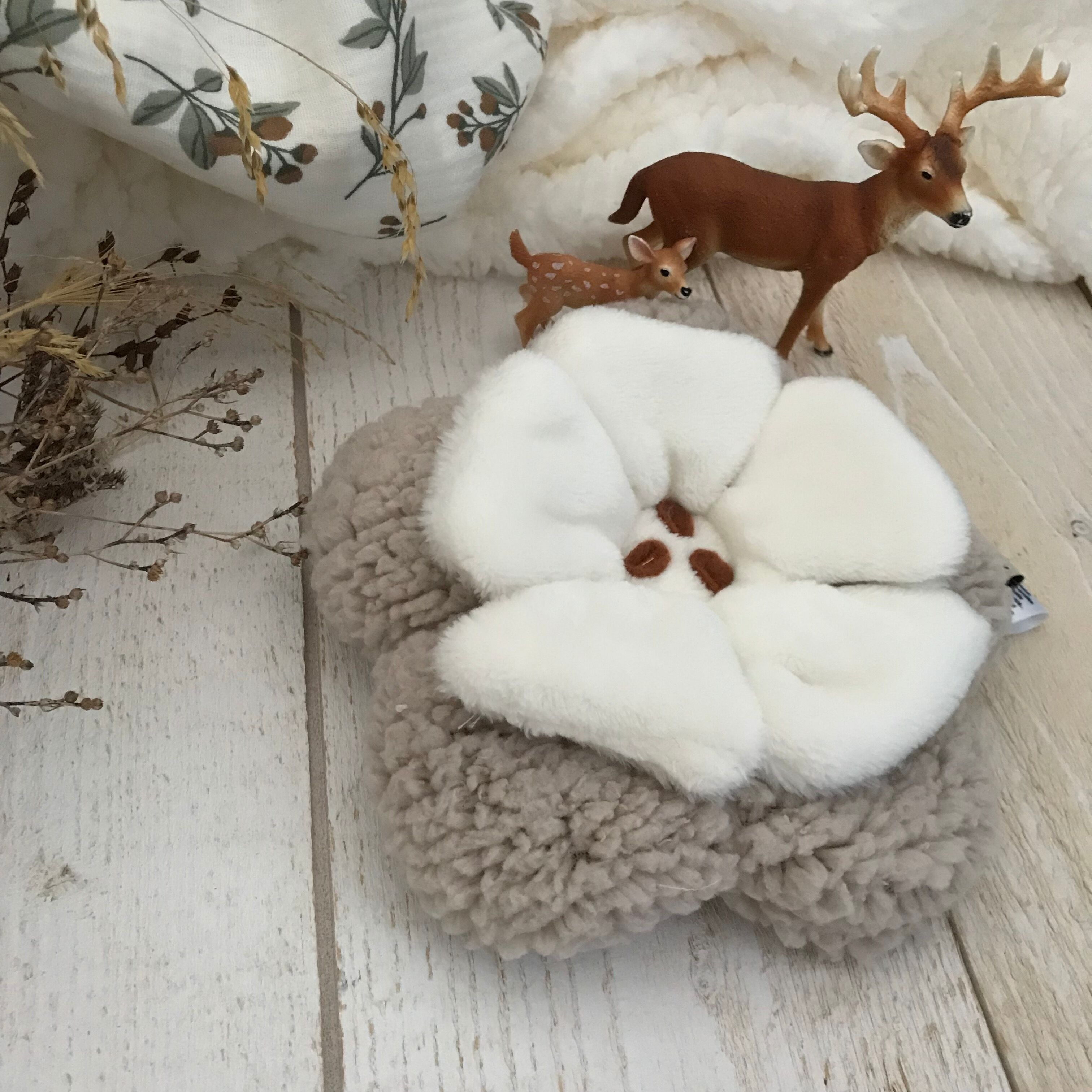 Peluche de bolsa de agua caliente seca para bebé - FLOWER MOUMOUTE - tejido sherpa beige y crudo