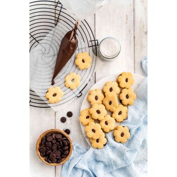 Biscuits - Marguerites - Chocolat noir 61% Valrhona, huile d'olive et fleur de sel de Camargue 2
