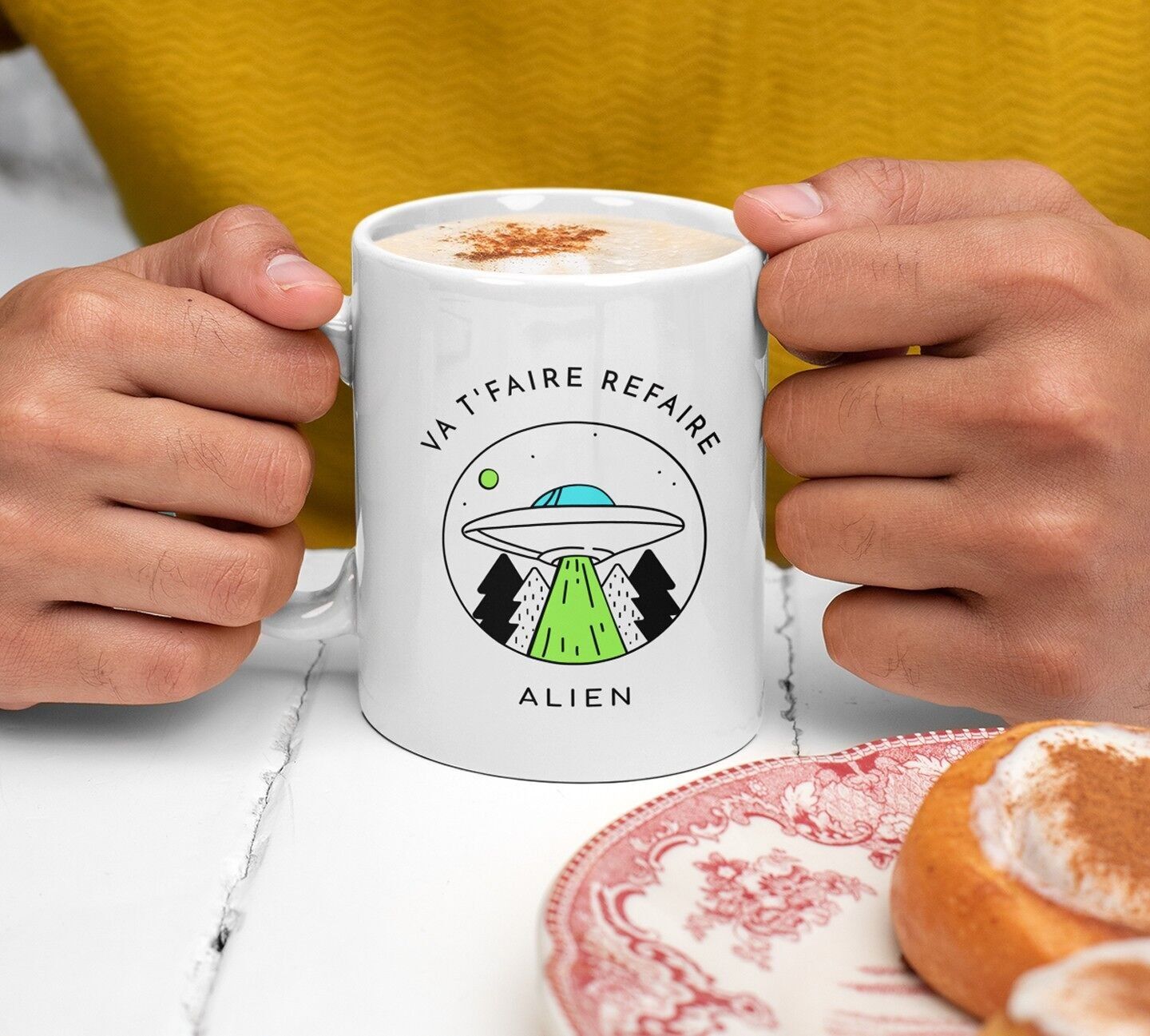 La tazza ti farà rifare l'alieno