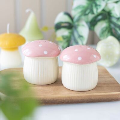 Salière et poivrière en forme de champignon rose