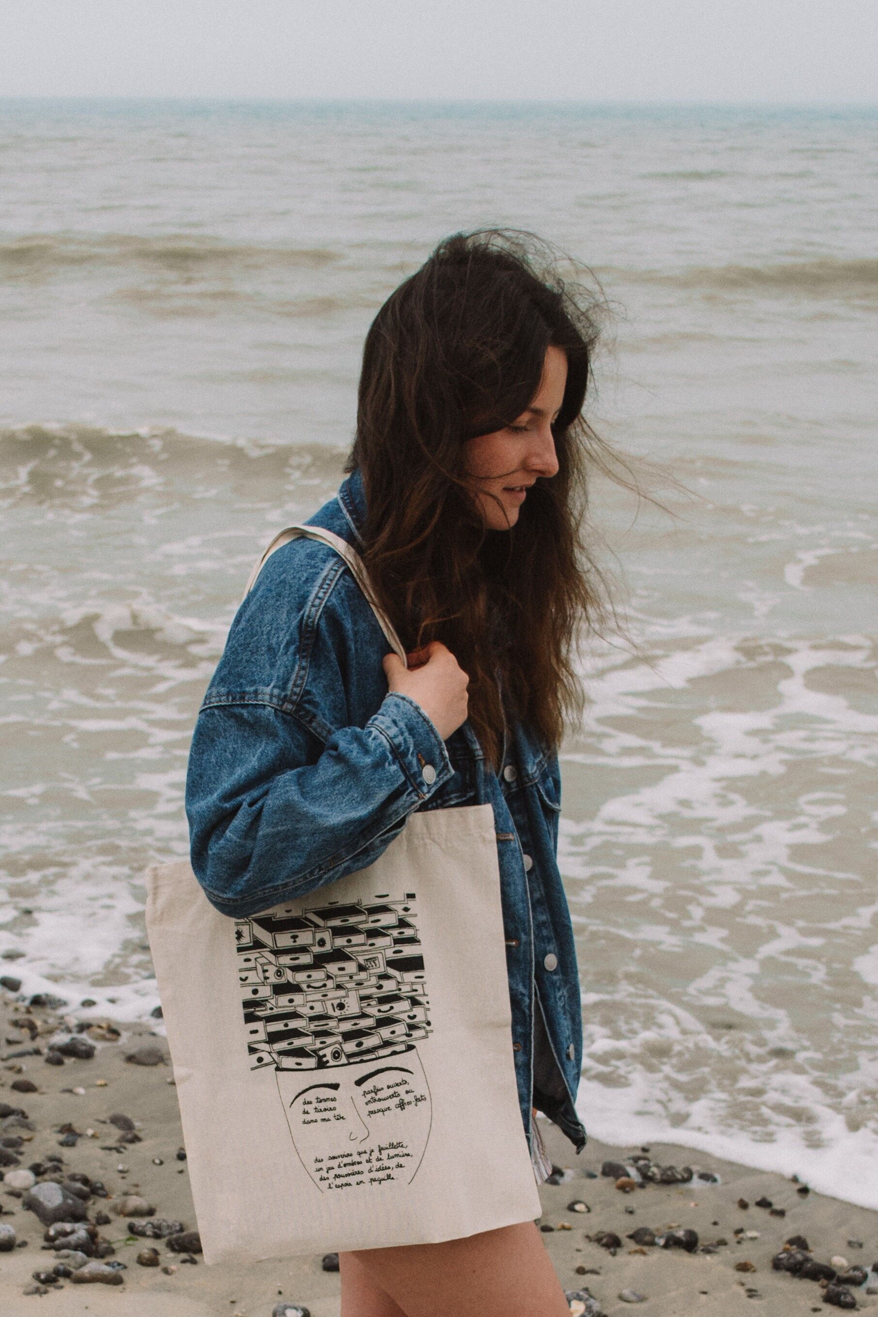 Tote bag "Des tonnes de tiroirs dans ma tête" - 38x42cm