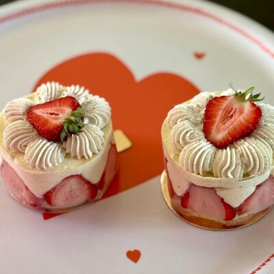 Round tray Round of hearts