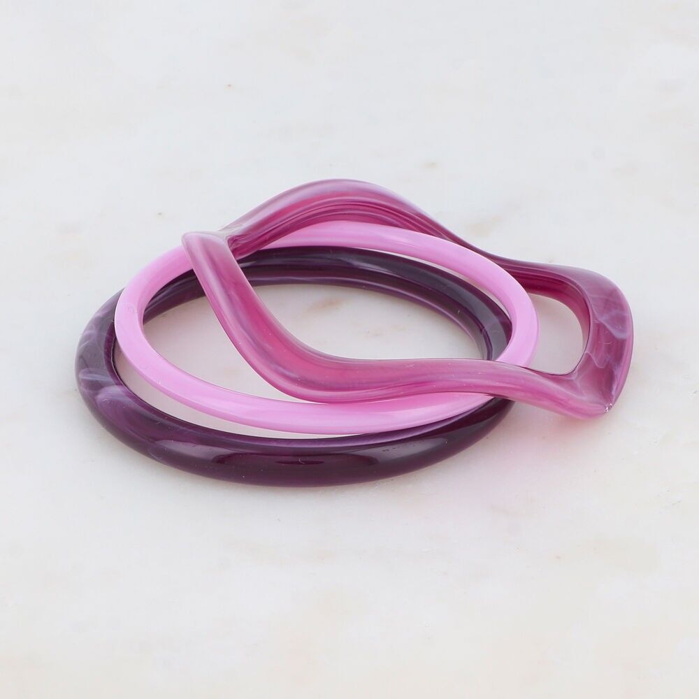 Set mit 3 geschlossenen Armbändern aus farbigem Harz