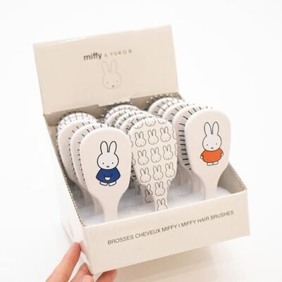 Display of 15 Miffy Brushes I Collection ©Mercis Bv