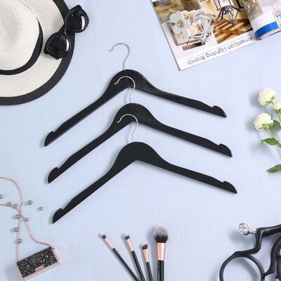 Perchas de ropa con muescas