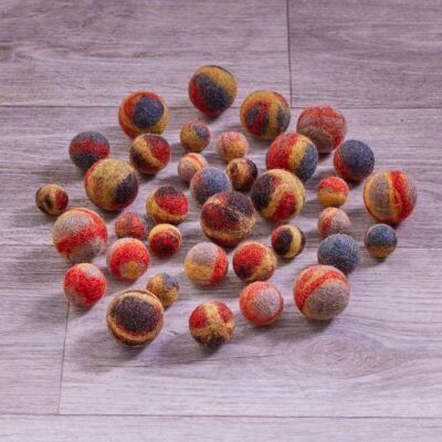 Bolas de fieltro acogedoras con paisajes de volcanes - 54567