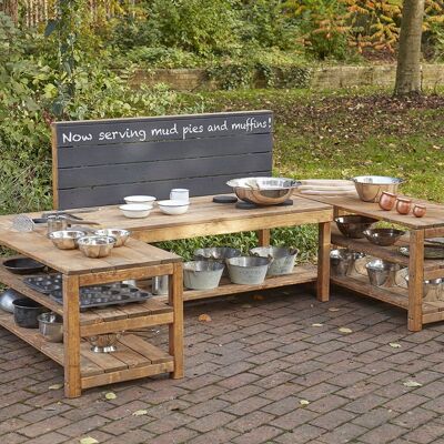 Cosy Horseshoe Workshop - 50374