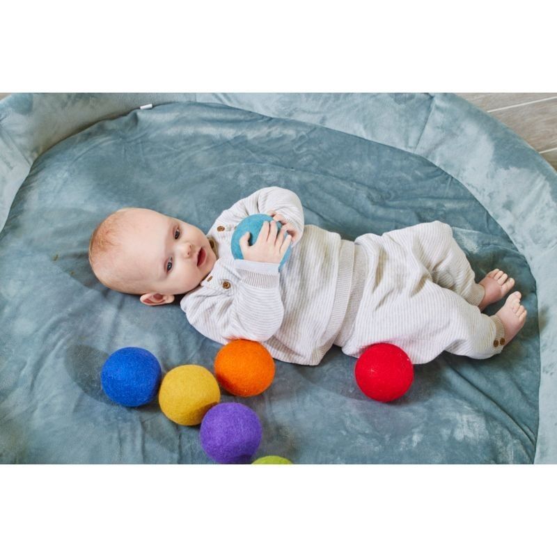 Kuschelige große Regenbogen-Filzbälle - 56060