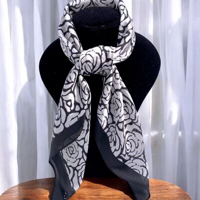 Bufanda estampada 68x68cm FL15