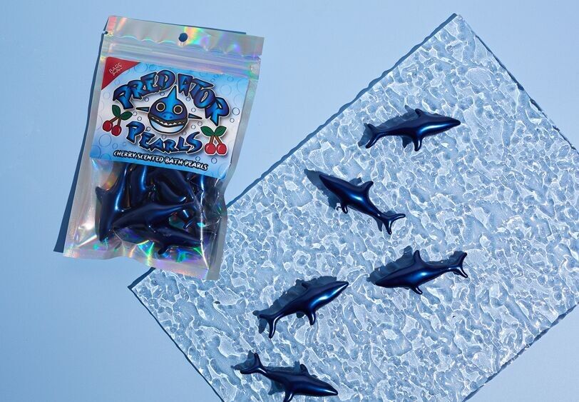 10 perles Predator - Perles de bain géantes parfumées à la cerise et au requin
