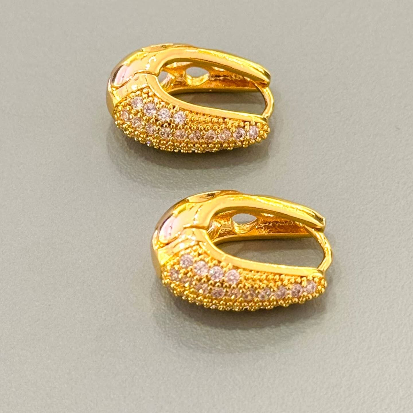 Nemo Zirconia Earrings