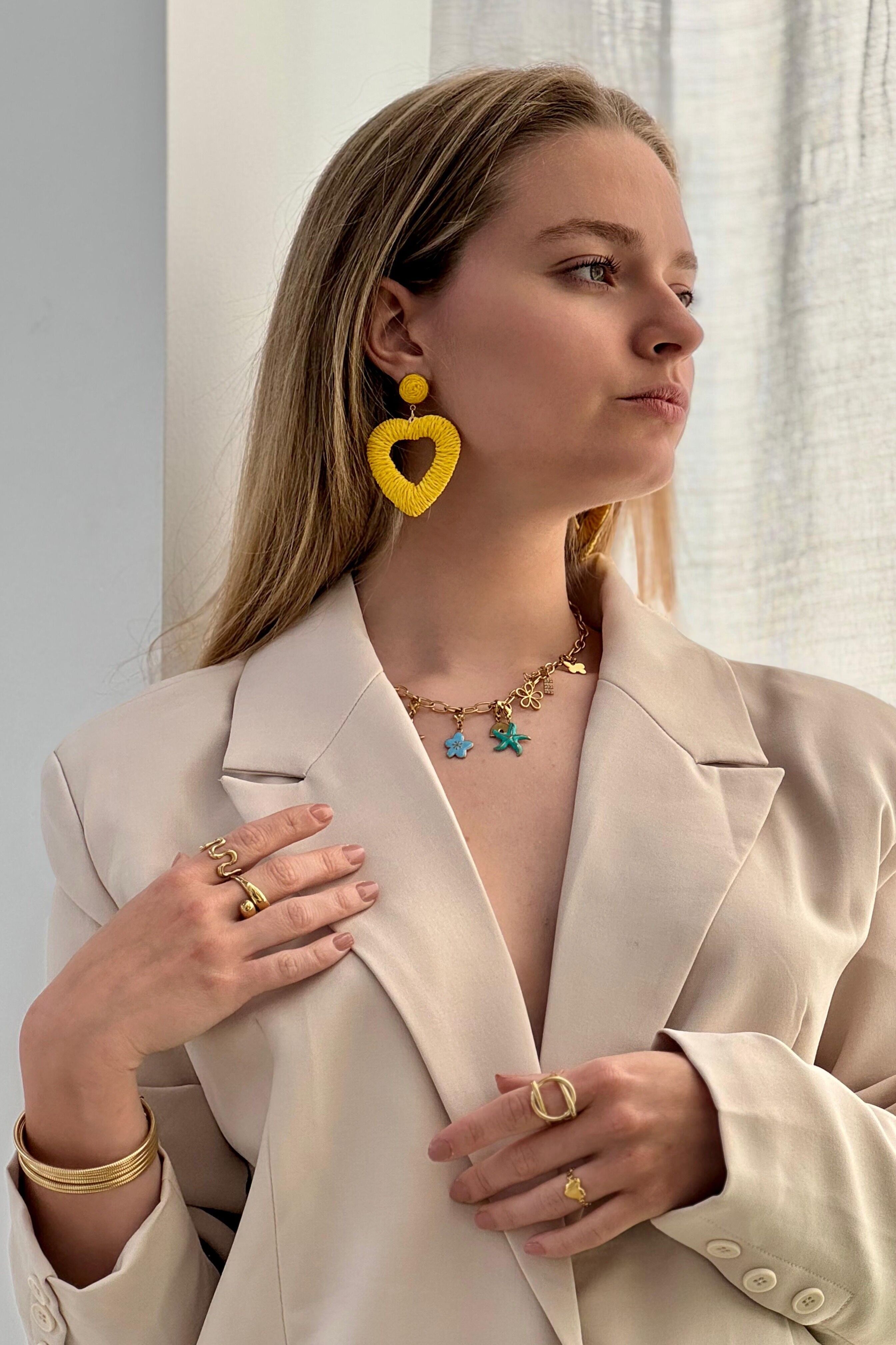 Orecchini in paglia con perno in acciaio 124NN10