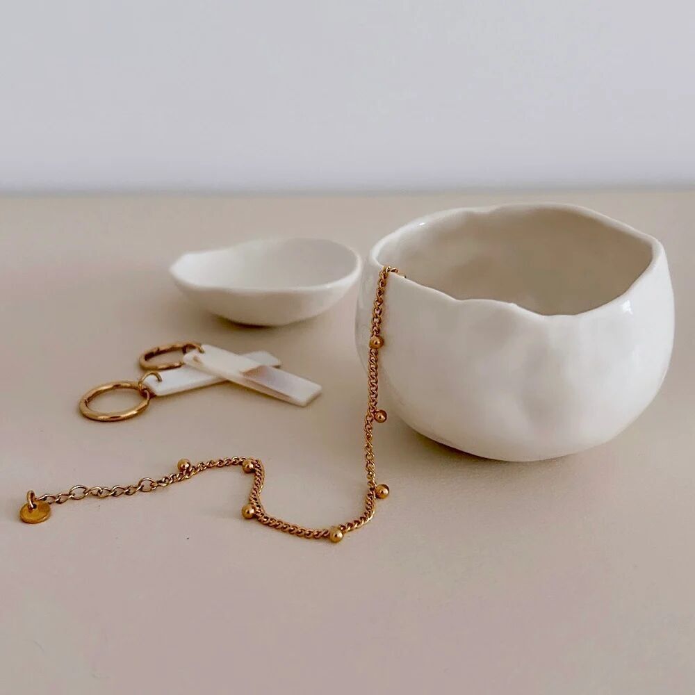 PALOMA | Pulsera fina de cadena de eslabones y pequeñas cuentas de acero inoxidable doradas