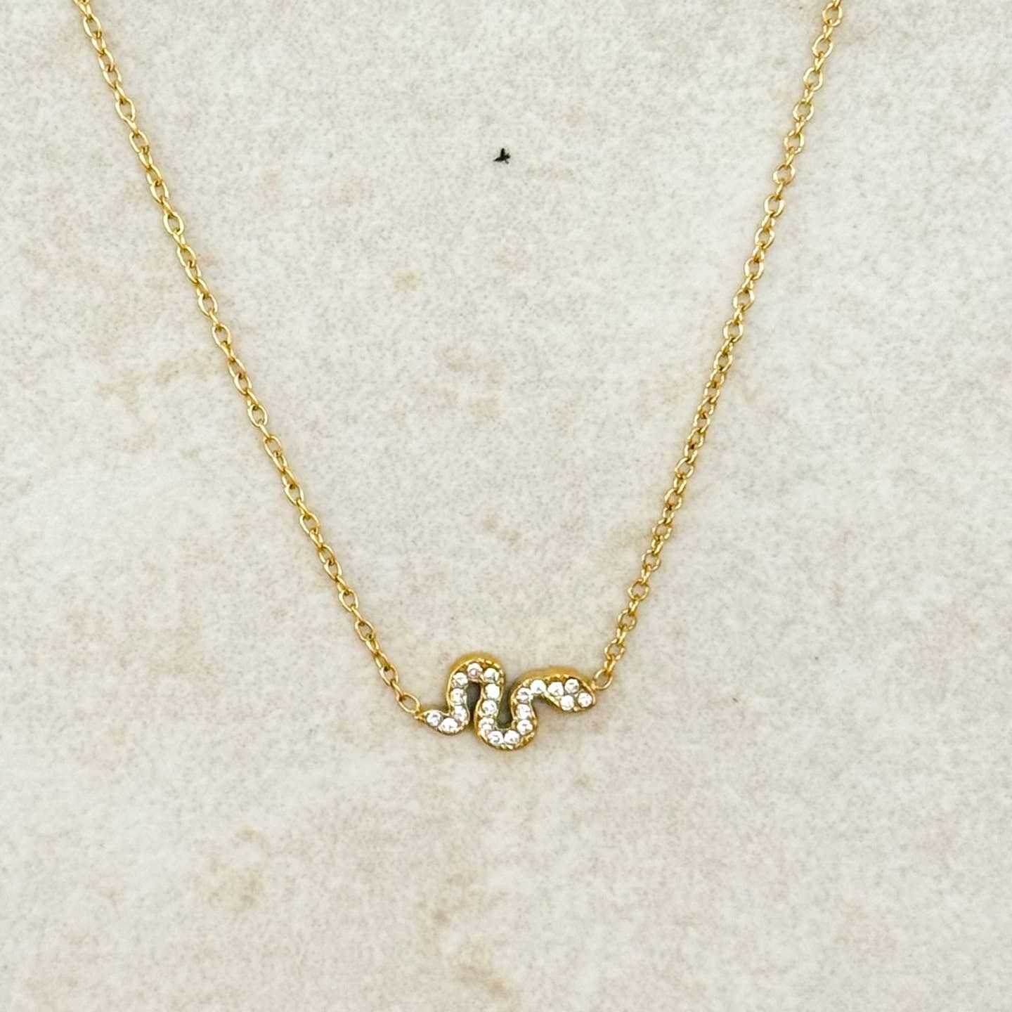 Minimalistische Schlangenkette mit Zirkoniasteinen
