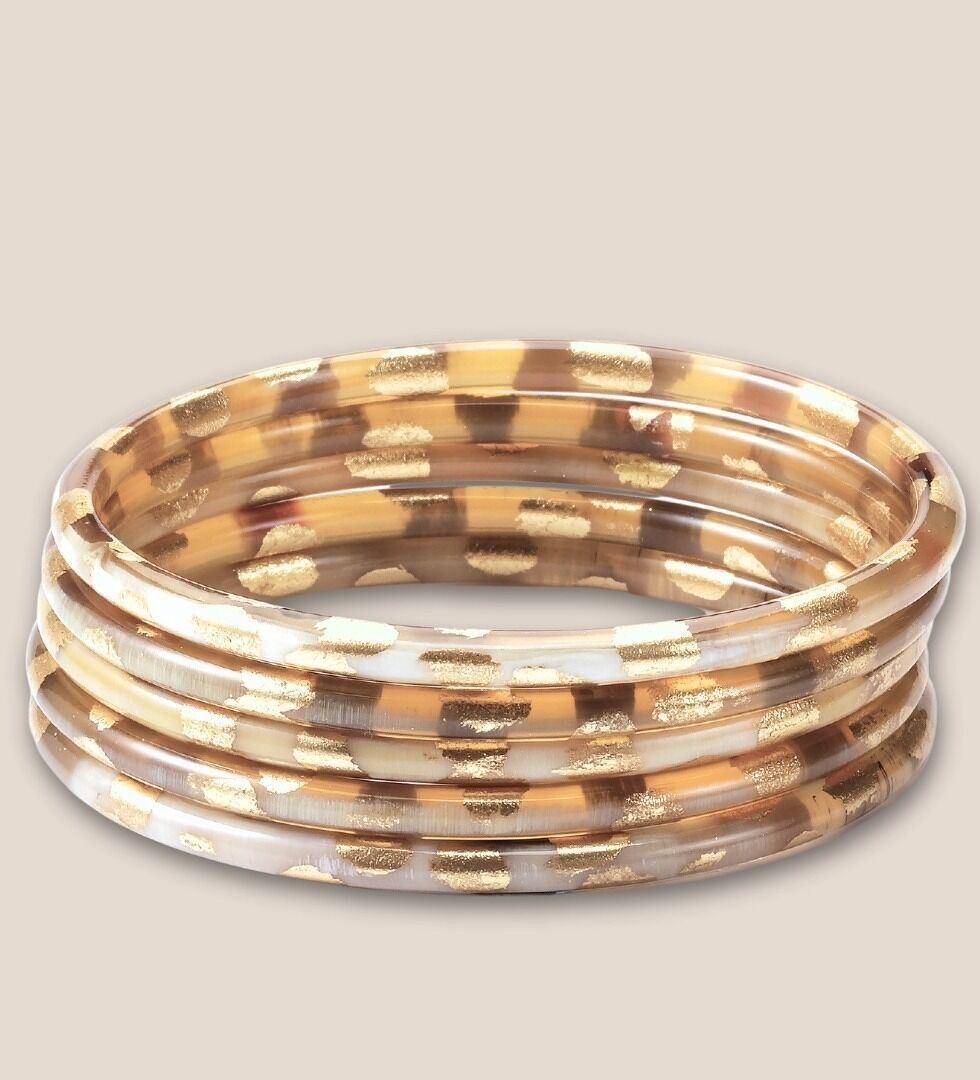 LEO gold 4mm horn bracelet 01