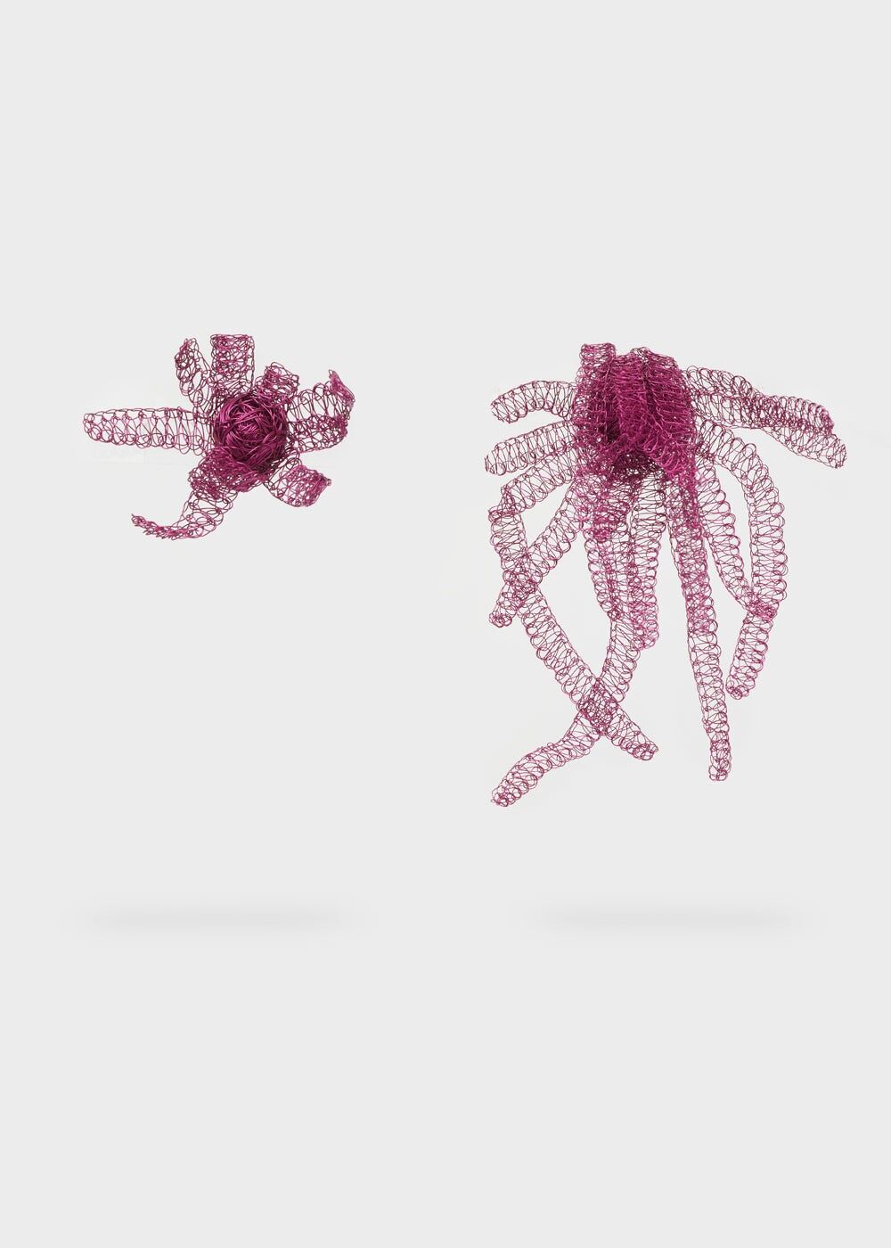 BLUMENOHRRINGE AUS KUPFERDRAHT + FARBEN