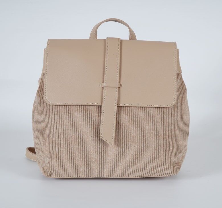 [18331-1] Mochila / bandolera de pana beige para dama
