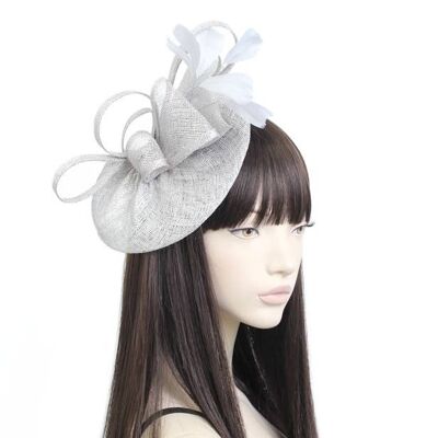 Stile Charlotte.Fascinator in sinamay argento