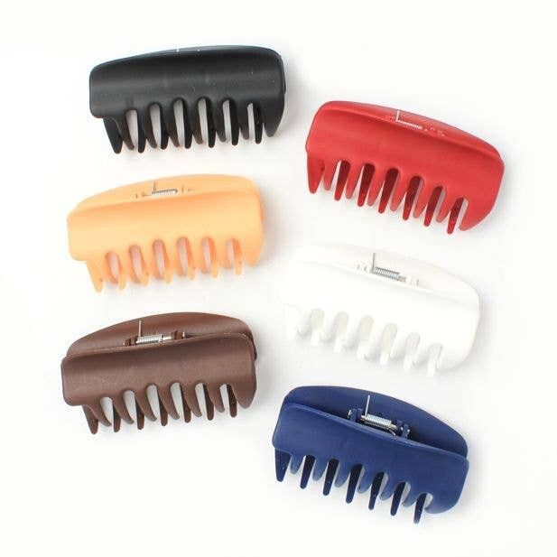 Abrazadera de dientes grandes con acabado mate de 10 cm