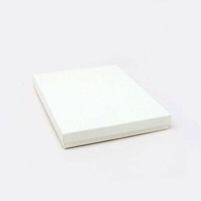 18x14x2cm.Caja de regalo de color crema