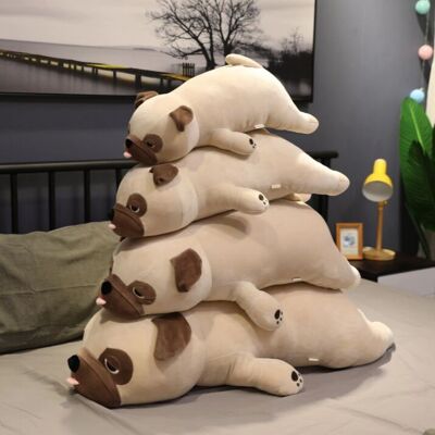 Peluche cane carlino sdraiato