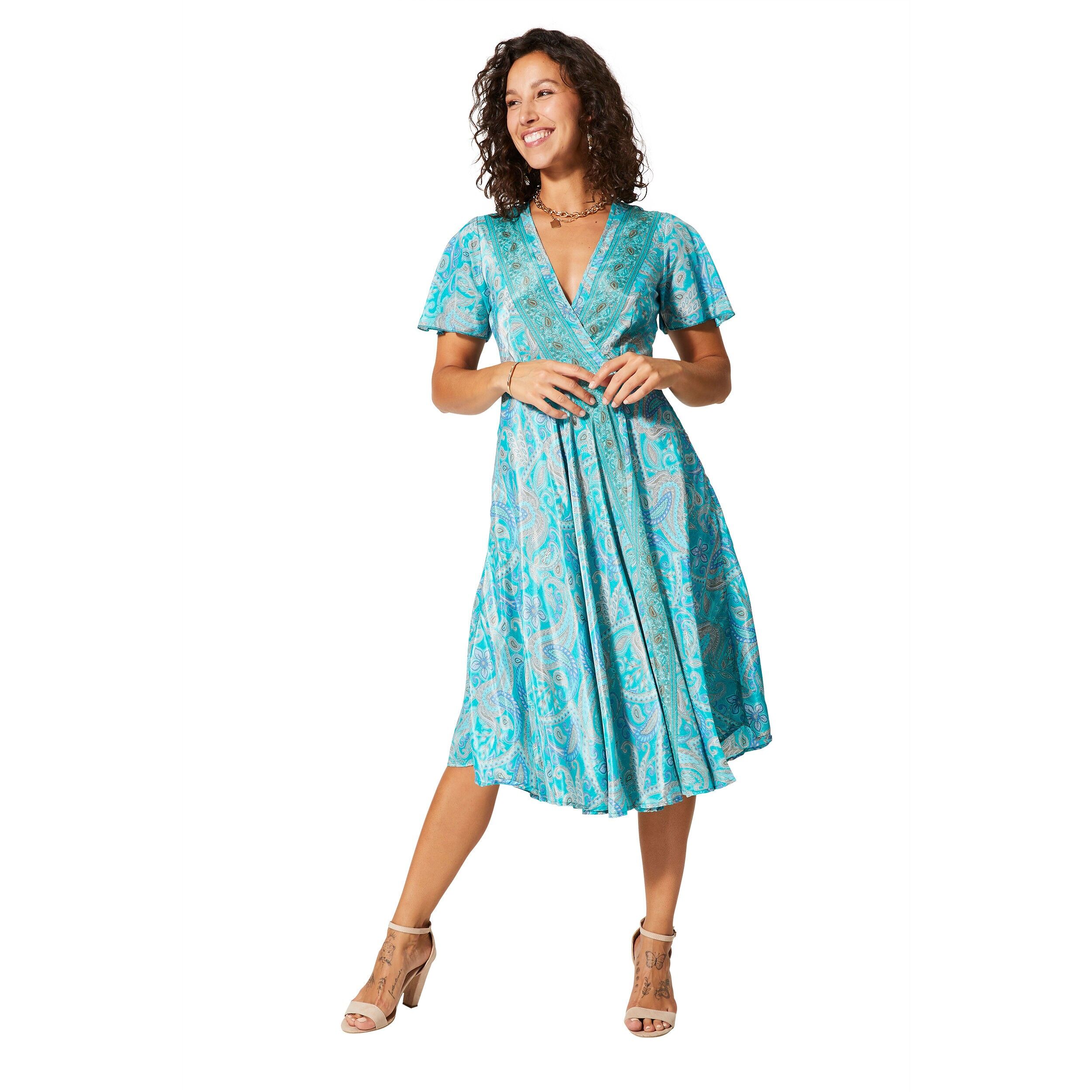 Abito estivo a maniche corte di media lunghezza MCRO0644A