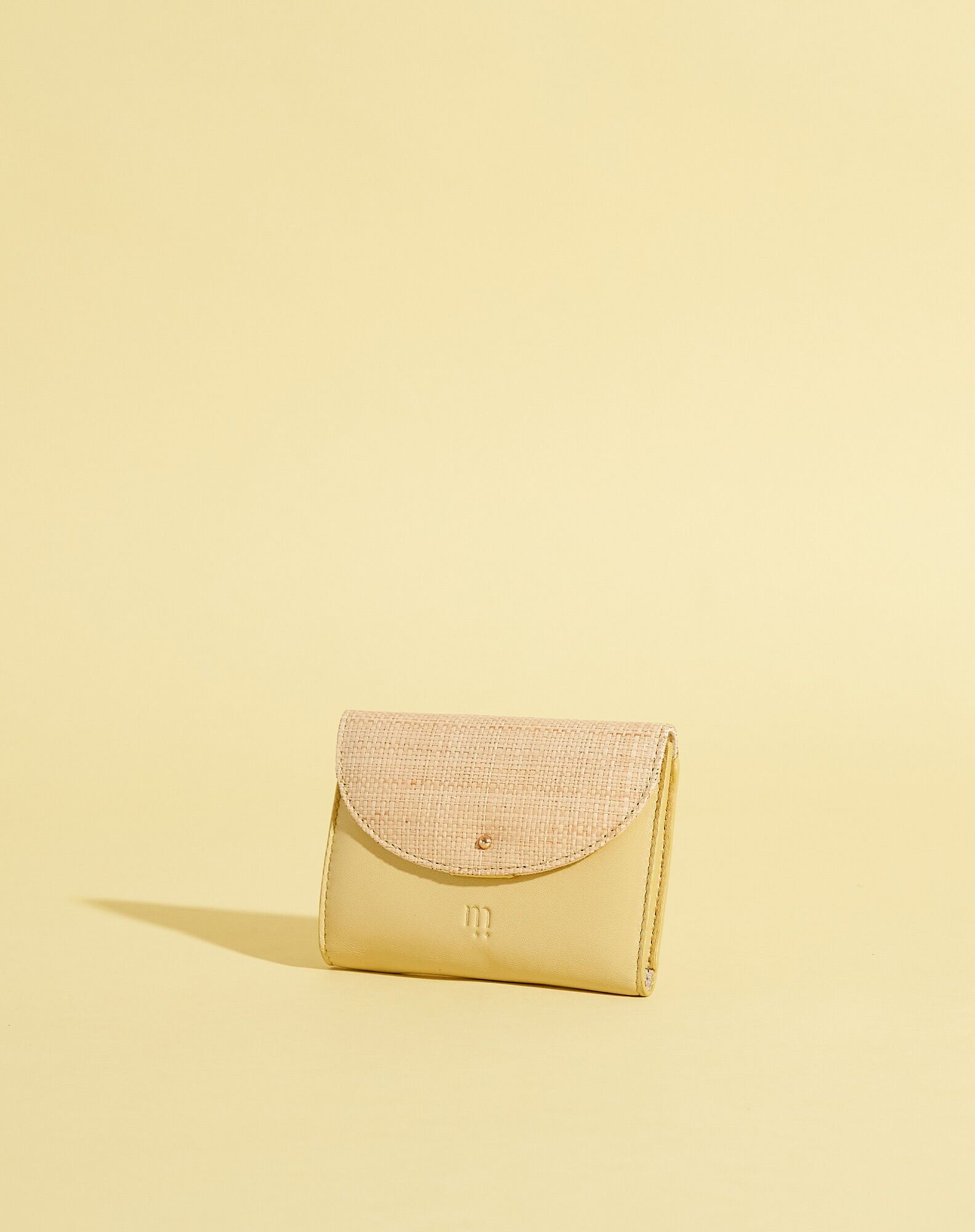 CARTERA VIC LEMON DE PIEL DE RAFIA
