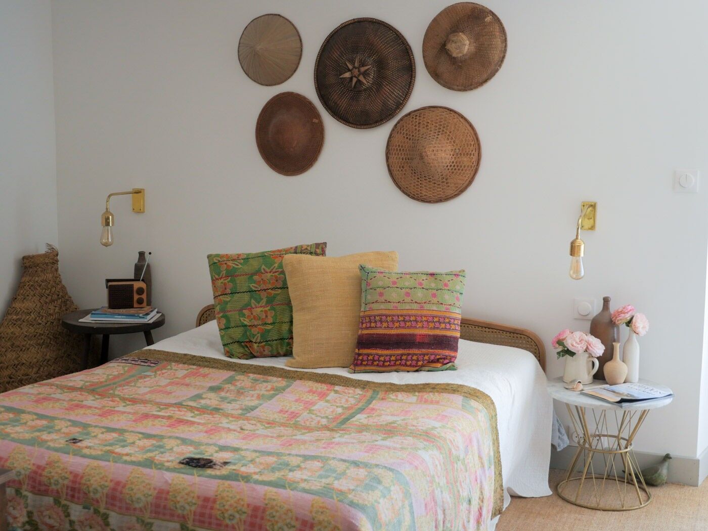 Kantha Vintage, Unique Pieces.Approximate dimensions 220 x 160 cm