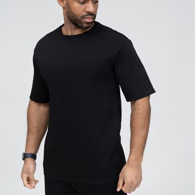 Camiseta negra lisa de cuello redondo