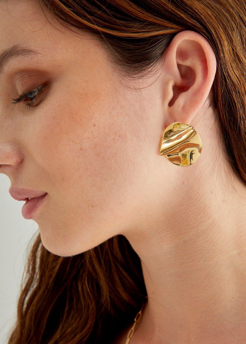 PLAQUE OR 14KT. S.BOUCLES D'OREILLES RONDES EN ACIER