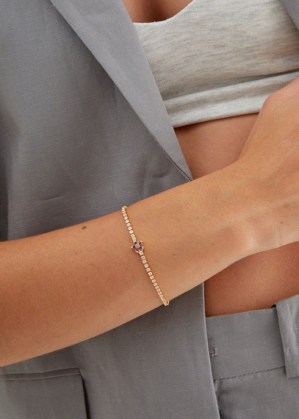 ARMBAND MIT LILA ZIRKONBLÜTEN