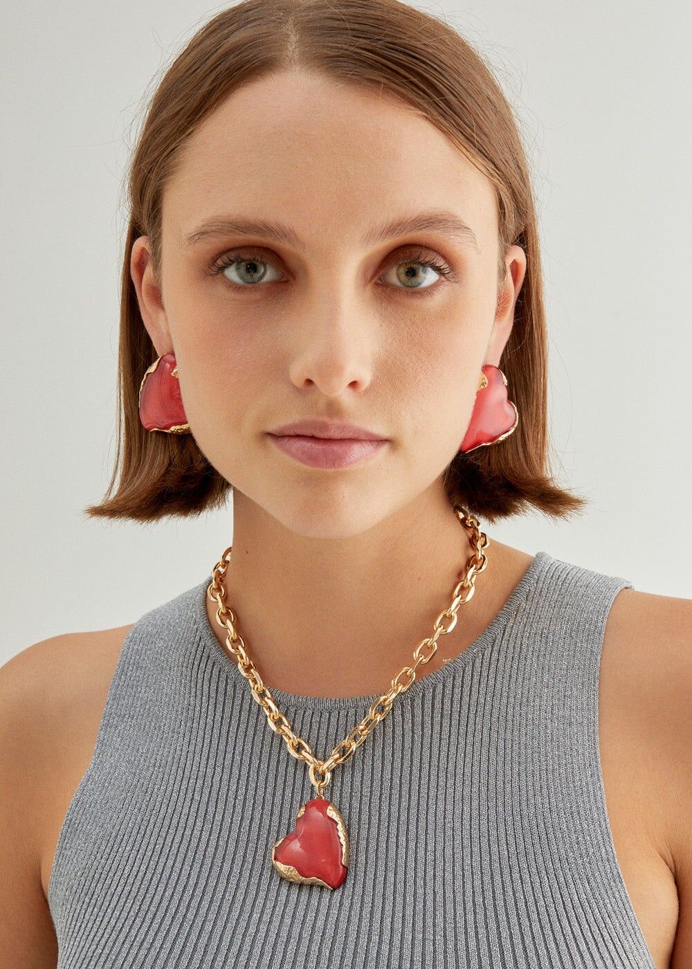 Rote Herzkette aus Glas