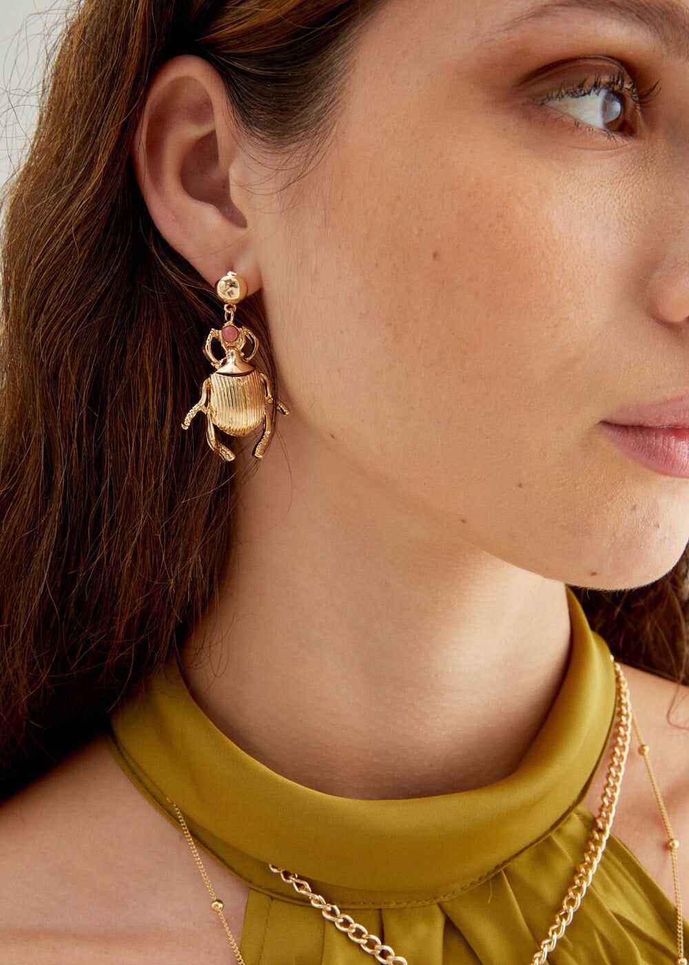 SKARAÄUS-OHRRINGE AUS GOLD