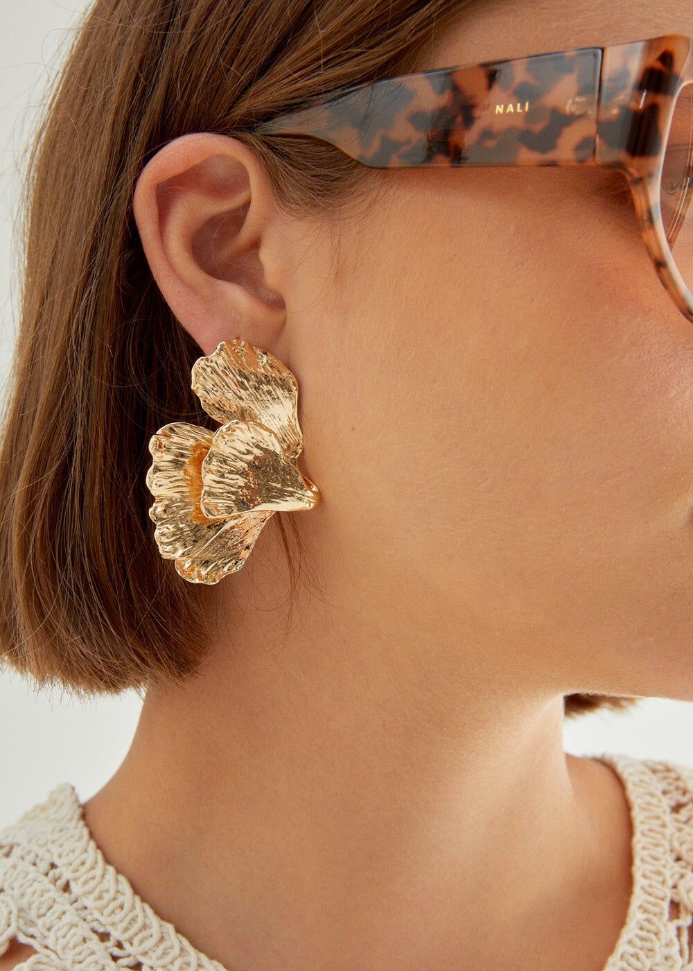 ÜBERGROSSE LOBE-OHRRINGE IN GOLD