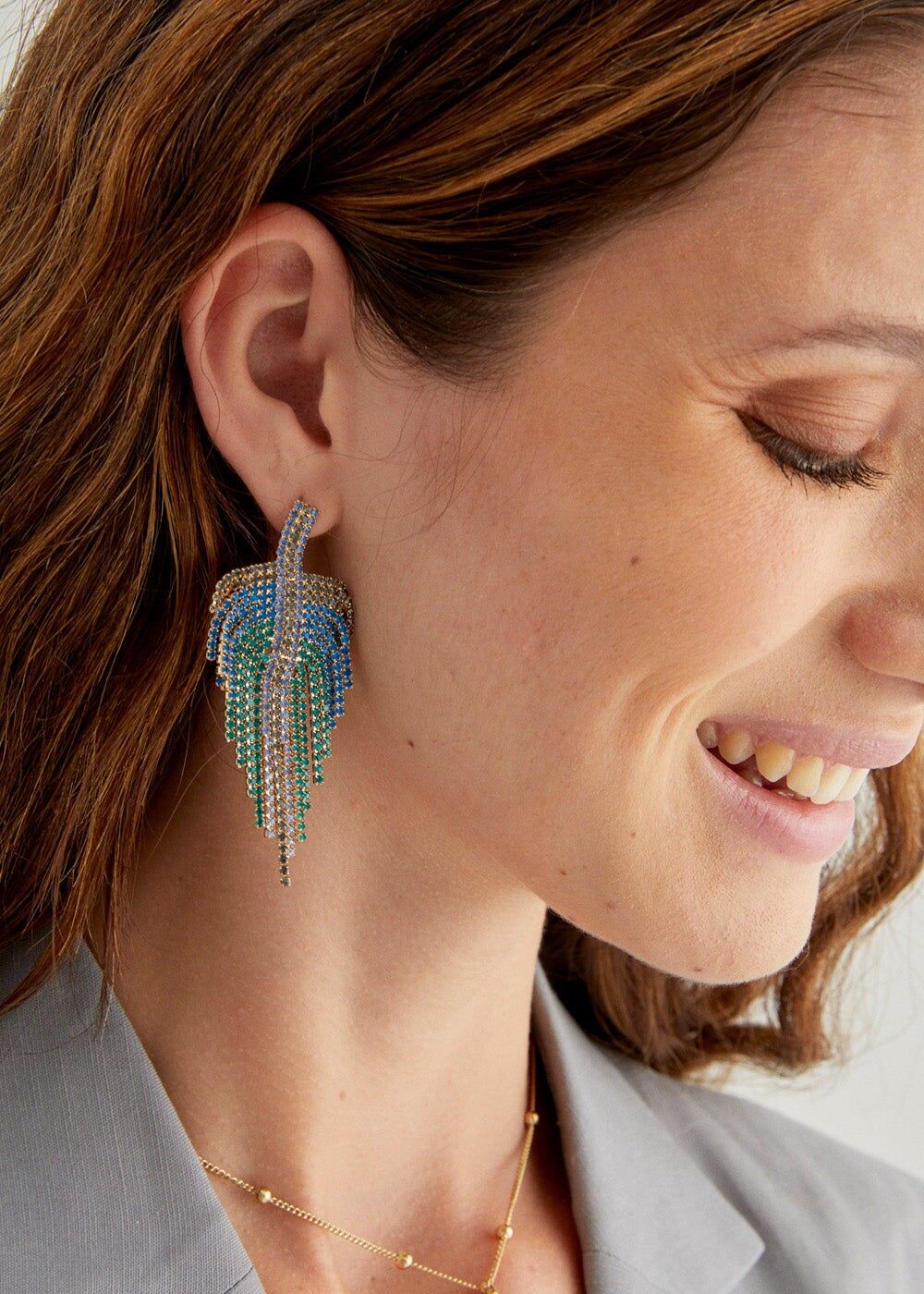 AUSGEFALLENE LANGE OHRRINGE MIT + FARBEN