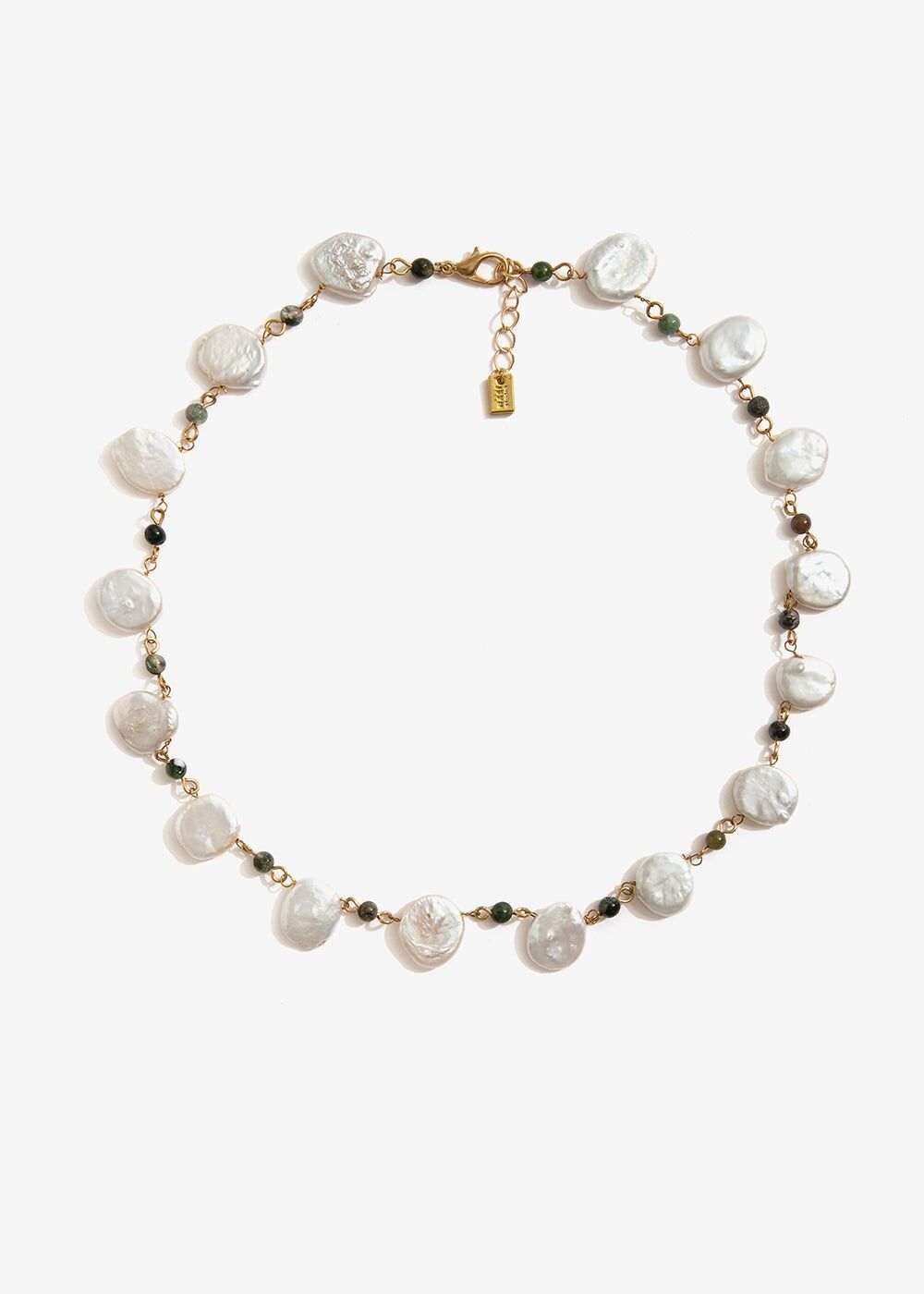 SHORT NECKLACE WITH NATURAL PEARLS AND STONES