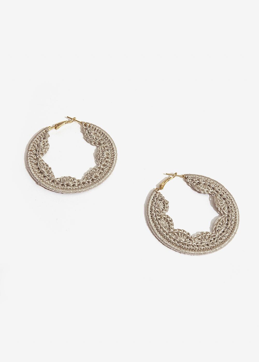 GROSSE ELFENBEIN-HÄKELOHRRINGE