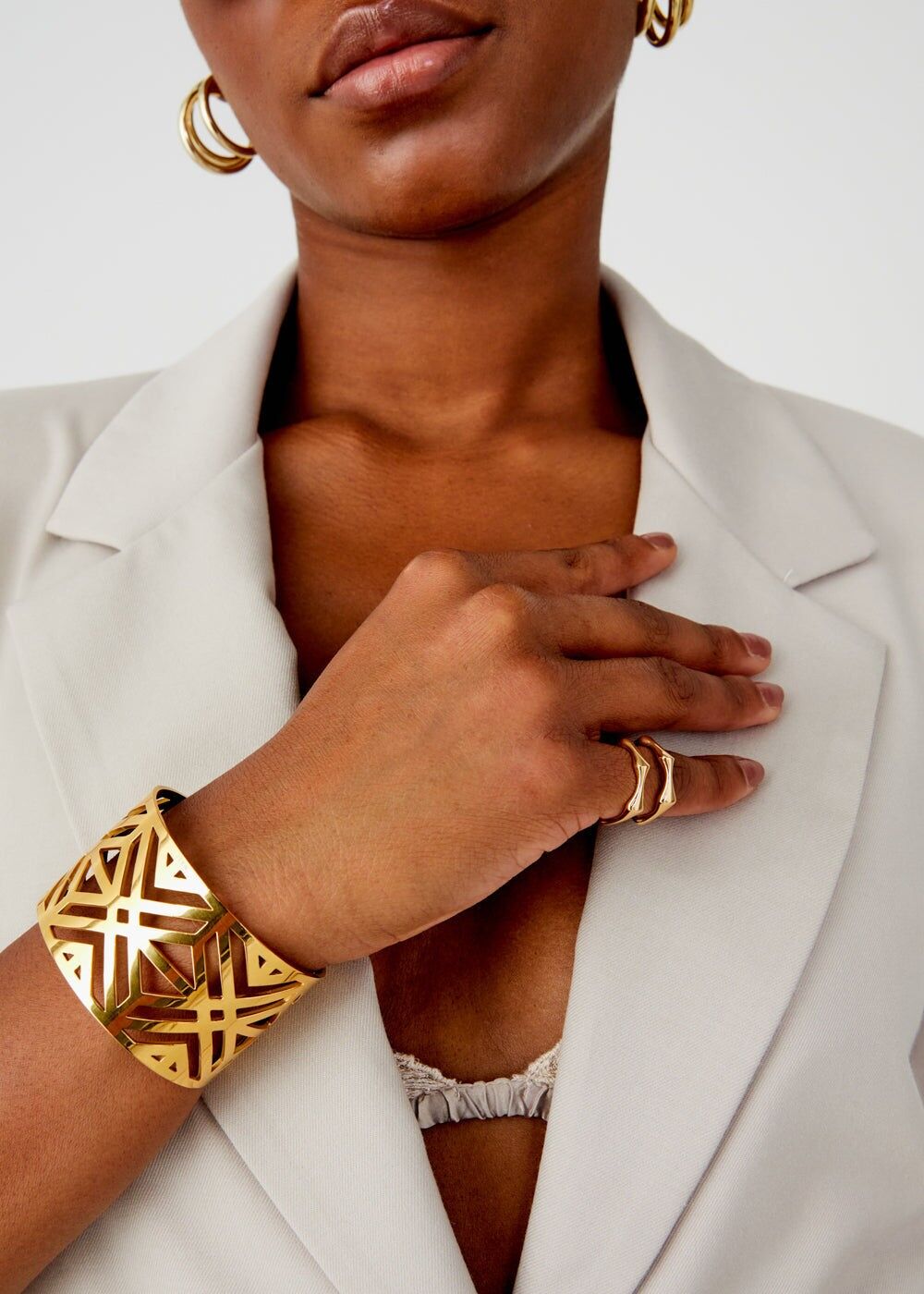 GOLD DURCHBROCHENE MANSCHETTE ARMBAND Fleck. STAHL