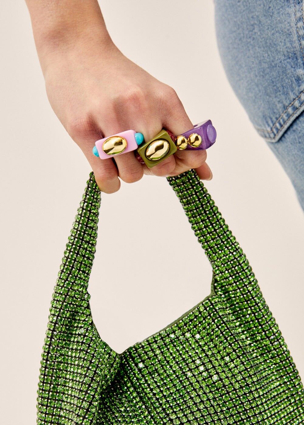 LEANDRA RING W/ PURPLE RESIN SPHERES