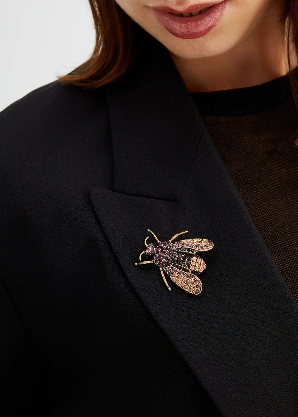 BEE BROOCH W/ PURPLE STONES