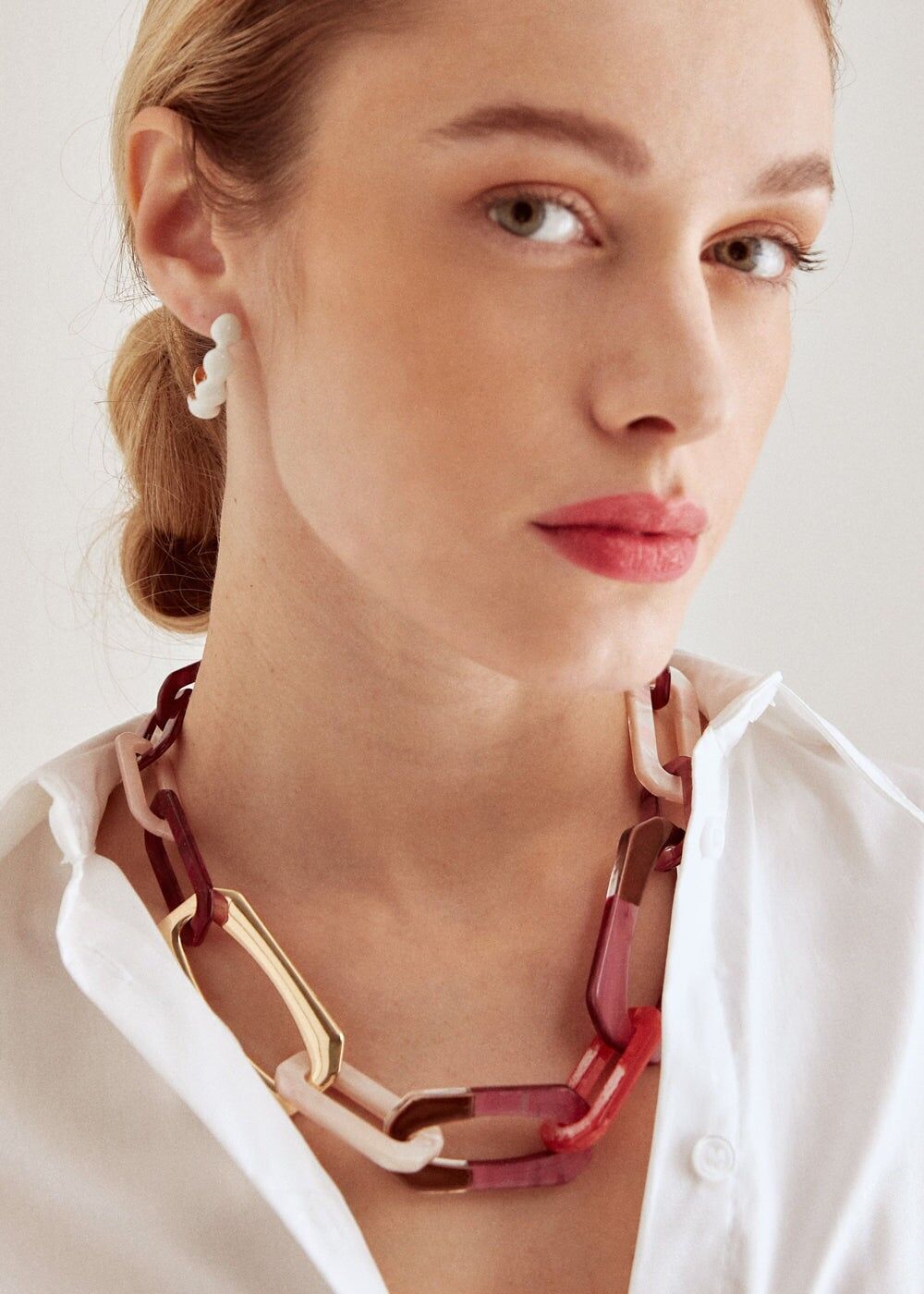 ECHTE HALSKETTE AUS LILA HARZ