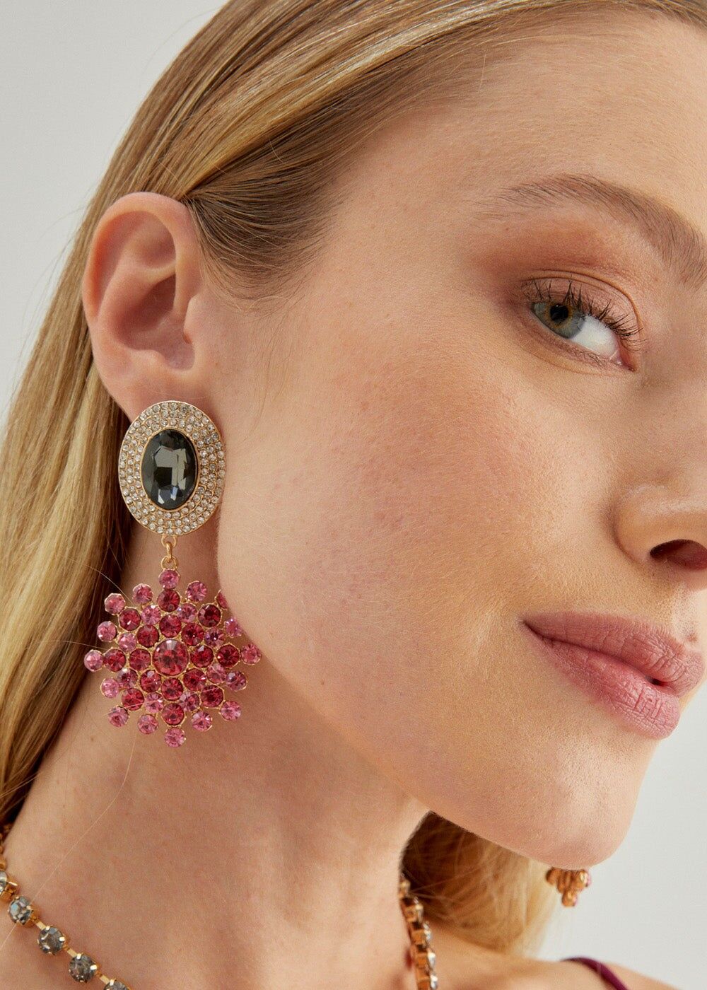 PARTY-OHRRINGE, STEINE + FARBEN